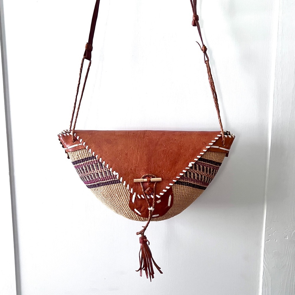 Handmade Woven Leather Basket Bag Boho Adjustable Strap Tassel Closure